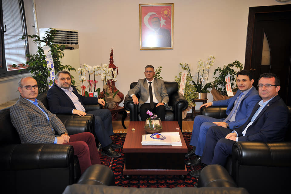 Balıkesir Üniversitesi Rektörü Sayın Prof.Dr.İlter Kuş'a hayırlı olsun ziyaretinde bulunduk.